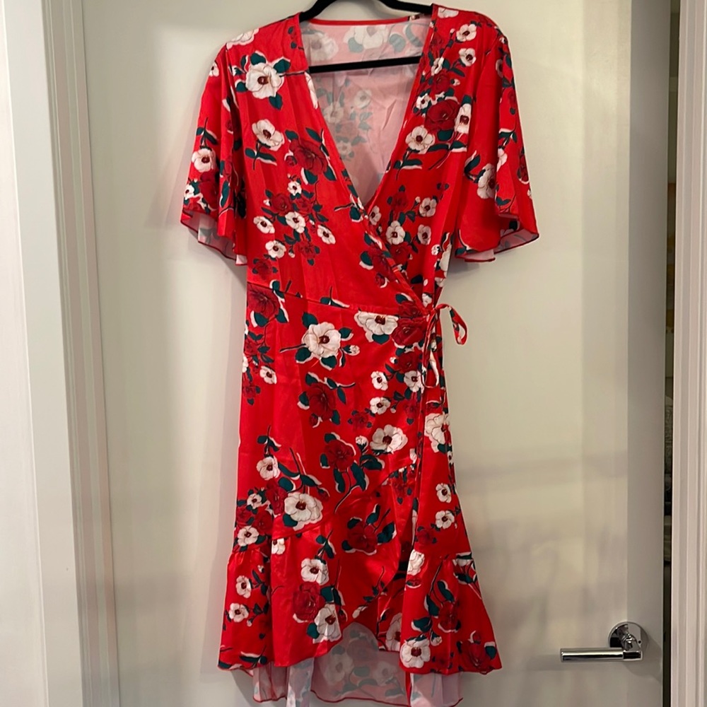 Red Floral Wrap Dress Size Large